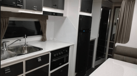 Caravan Kitchen2